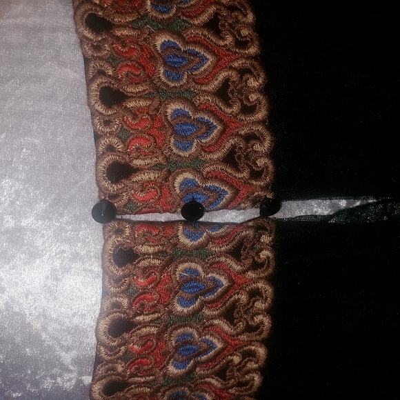 Alice + Olivia Black Blouse with Multicolor Embroidery Size 2 - Picture 5 of 9